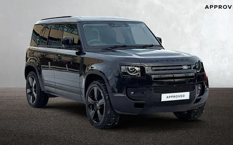 Used Land Rover Defender SE 249 HP (183 kW) 2023 SUV