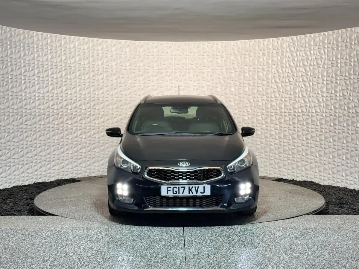 Used Kia Ceed Sportswagon GT-Line 134 HP (98 kW) 2017 Black Estate