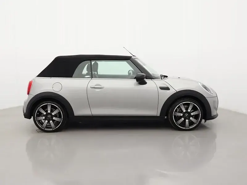 Used Mini Cooper Cabriolet Exclusive 134 HP (98 kW) 2023 Silver Cabriolet