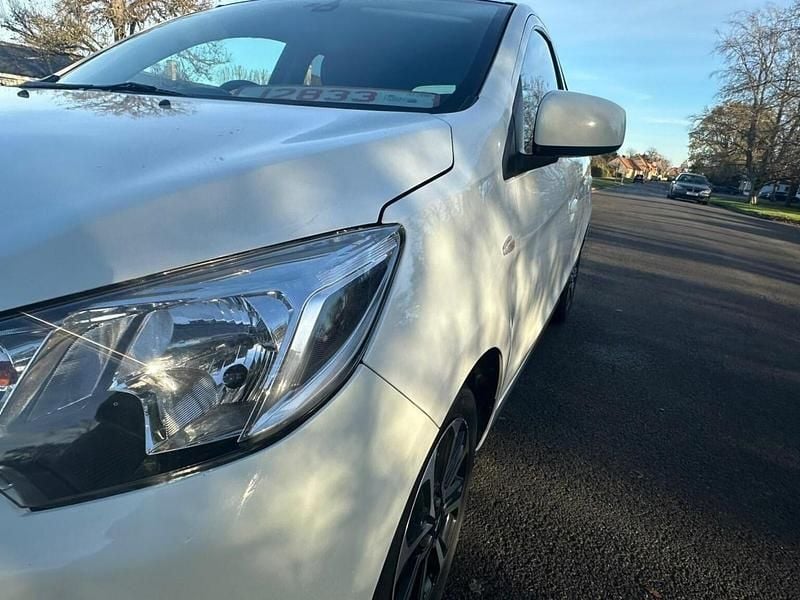 Usado Mitsubishi Mirage 2020 Branco Citadino