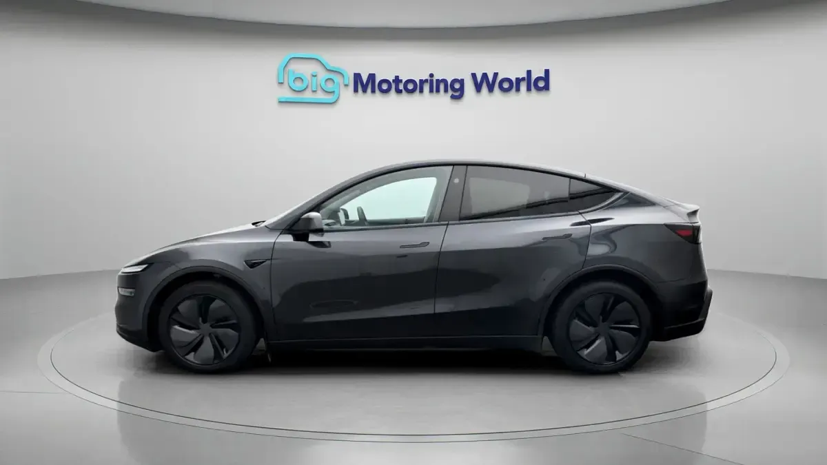 Used Tesla Model Y RWD 219 kW (299 HP) 2025 Grey SUV
