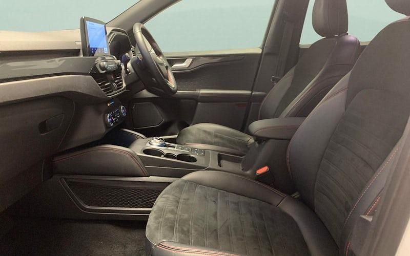 Used Ford Kuga ST-Line 120 HP (88 kW) 2020 White SUV