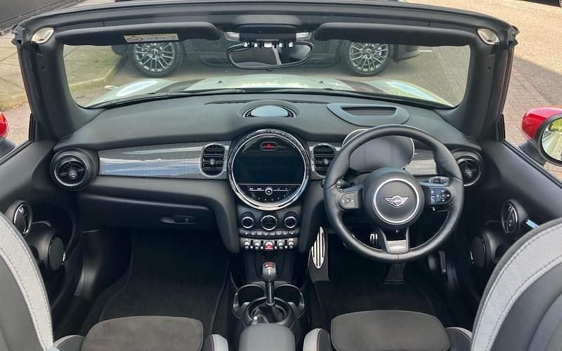 Usado Mini John Cooper Works Cabriolet 231 CV (169 kW) 2021 Plateado Descapotable