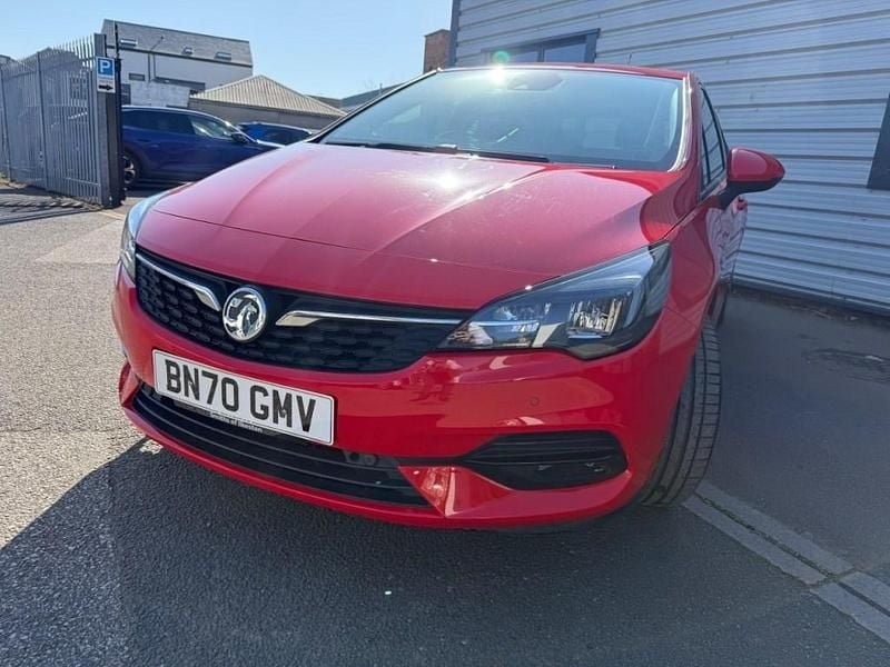 Second-hand Vauxhall Astra SRi 122 CP (89 kW) 2020 Roșu Hatchback