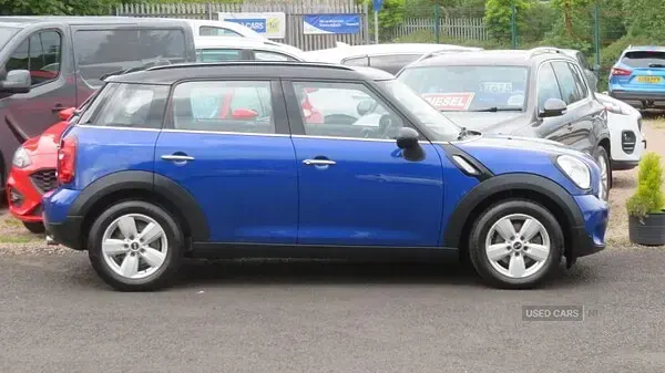 Used Mini Cooper D 2016 Blue Hatchback
