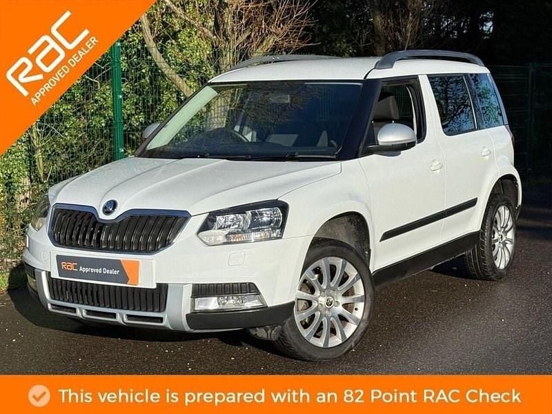 White Used 2015 Skoda Yeti SE SUV | £12,490 (Fair price) - Image 1/3