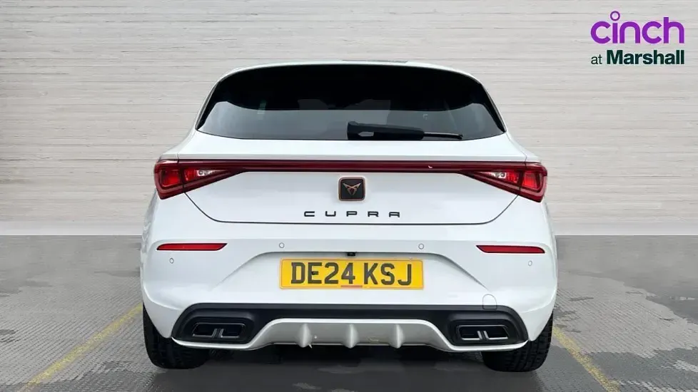 Used Cupra Leon 150 HP (110 kW) 2024 White Hatchback