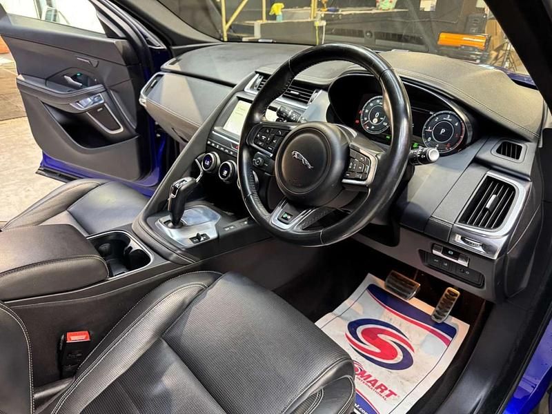 Used Jaguar E-Pace R-Dynamic 180 HP (132 kW) 2018 Blue SUV