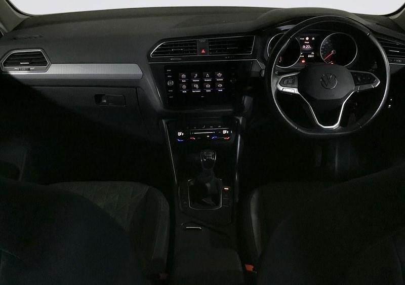 Used VW Tiguan Life 130 HP (95 kW) 2021 Grey SUV