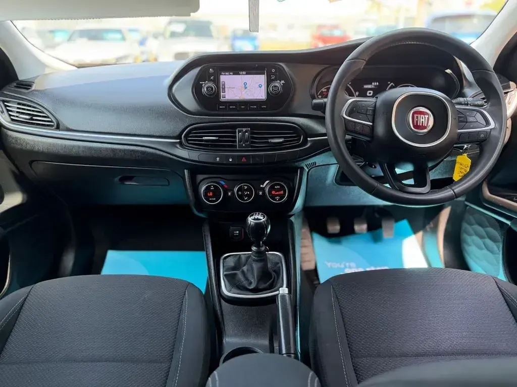 Used Fiat Tipo Lounge 95 HP (69 kW) 2017 Blue Hatchback