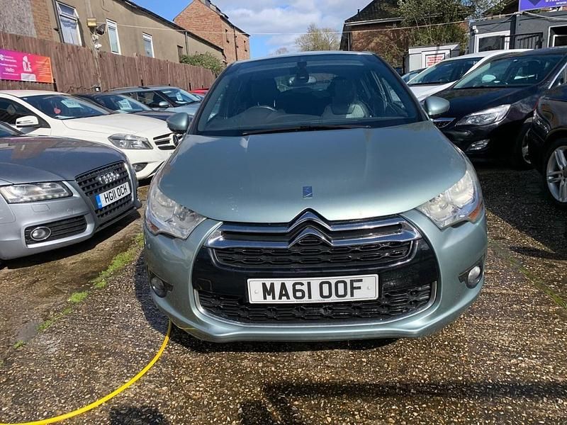 Usado Citroën DS4 2011 Cinzento Citadino