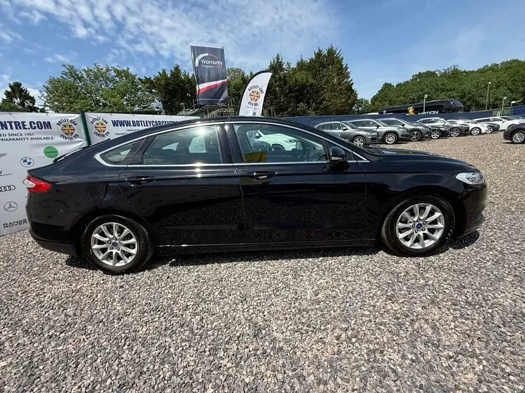 Used Ford Mondeo Titanium 120 HP (88 kW) 2017 Black Hatchback