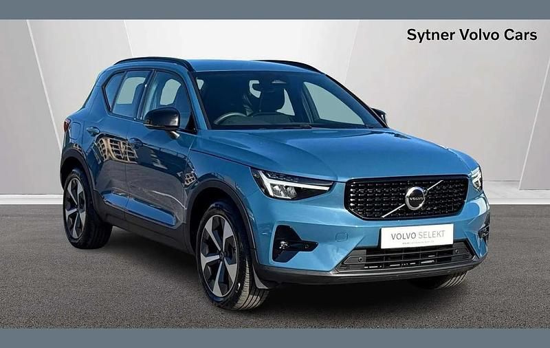 Used Volvo XC40 Plus 194 HP (142 kW) 2025 Blue SUV
