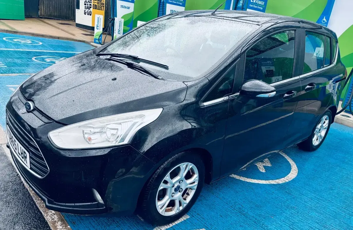 Usado Ford B-MAX Zetec 2015 Preto Monovolume
