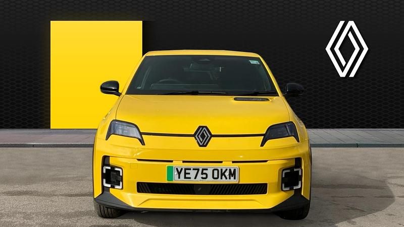 New Renault R5 Komfort 110 kW (150 HP) 2025 Yellow Hatchback