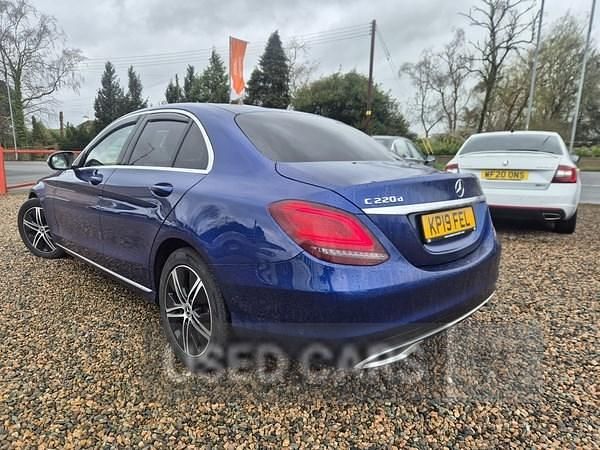 Używany Mercedes C220 194 KM (142 kW) 2019 Niebieski Sedan/Limuzyna