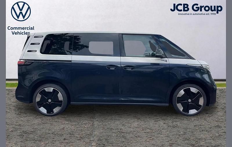 Usado VW ID. Buzz Pro 147 kW (200 HP) 2023 Branco Monovolume