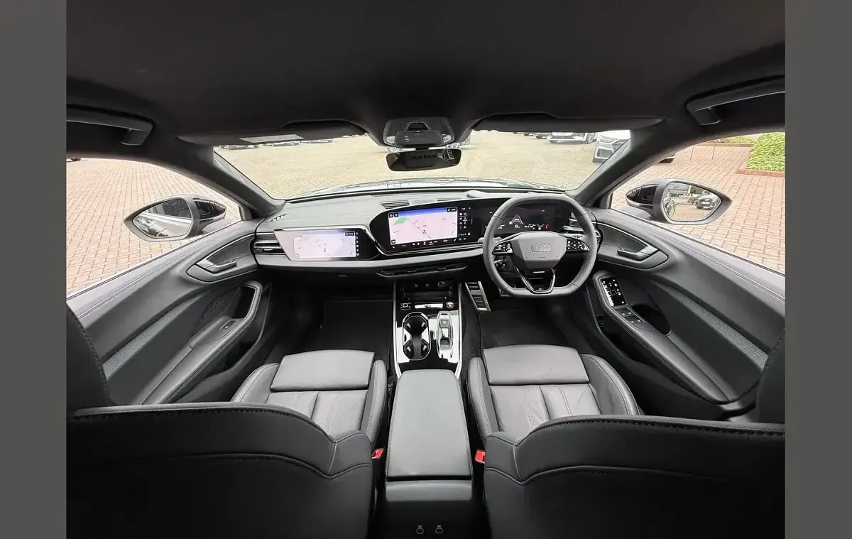 Used Audi A5 Advanced 200 HP (147 kW) 2024 Black Estate