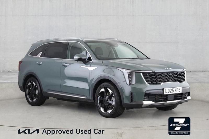 Green Used 2025 Kia Sorento SUV | £40,500 (Fair price) - Image 1/1