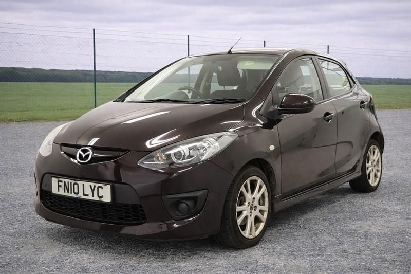 Used Mazda 2 2010 Maroon Hatchback