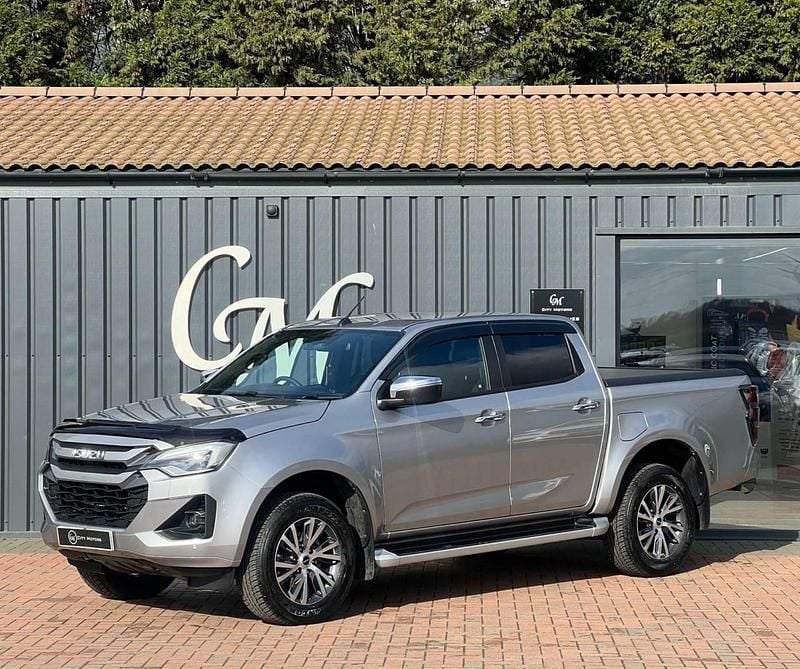 Used Isuzu D-Max 163 HP (119 kW) 2025 Silver Pickup