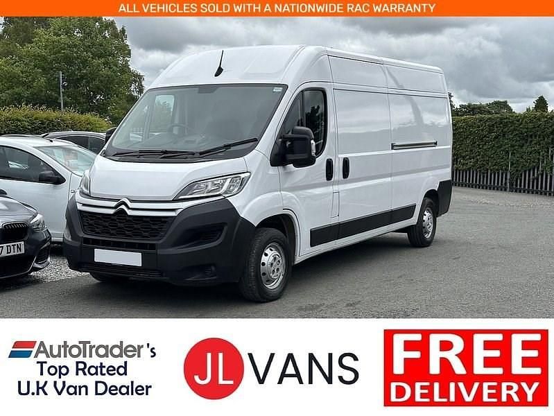 White Used 2024 Citroën Relay Van | £17,450 (Fair price) - Image 1/3