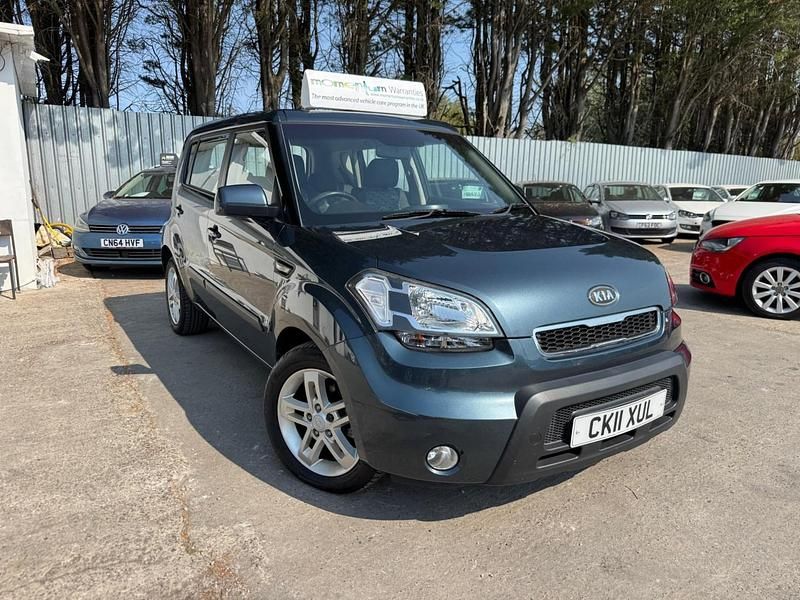 Blue Used 2011 Kia Soul SUV | £3,795 (Fair price) - Image 1/3