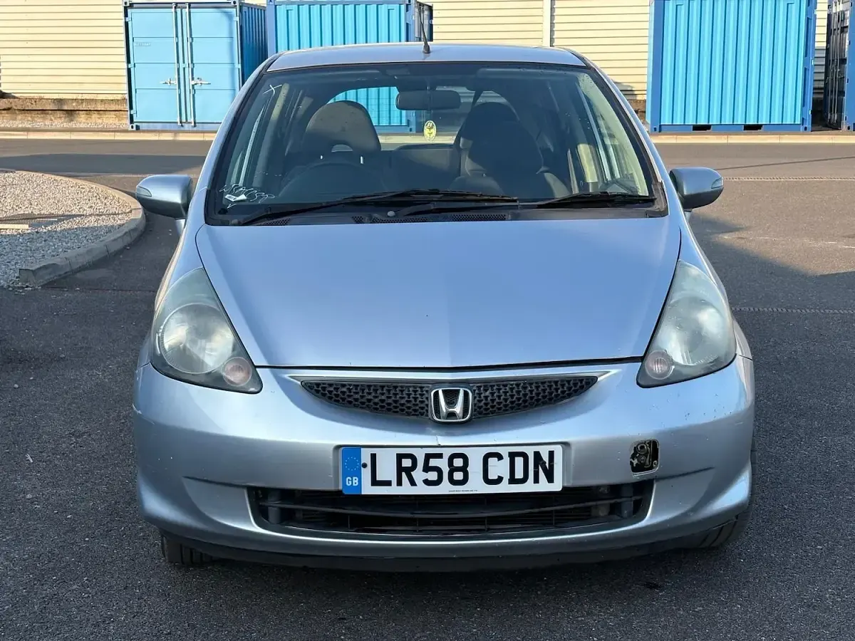 Used Honda Jazz SE 81 HP (59 kW) 2008 Silver Hatchback
