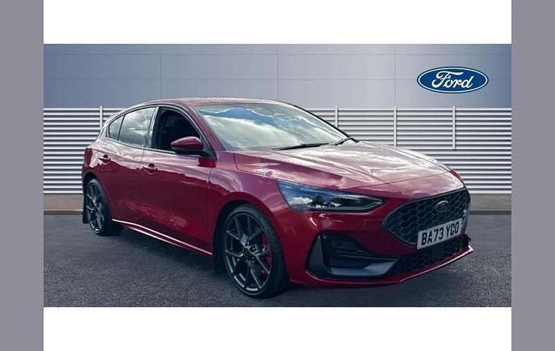 Red Used 2023 Ford Focus ST Hatchback | £27,973 (Expensive) - Image 1/4
