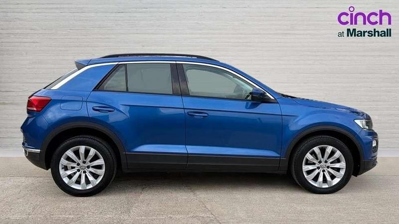 Used VW T-Roc SE 115 HP (84 kW) 2018 Blue SUV