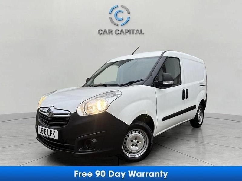 White Used 2018 Vauxhall Combo MPV | £4,600 (Super price) - Image 1/3