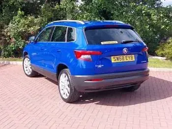 Gebraucht Skoda Karoq SE L 115 PS (84 kW) 2018 Blau SUV