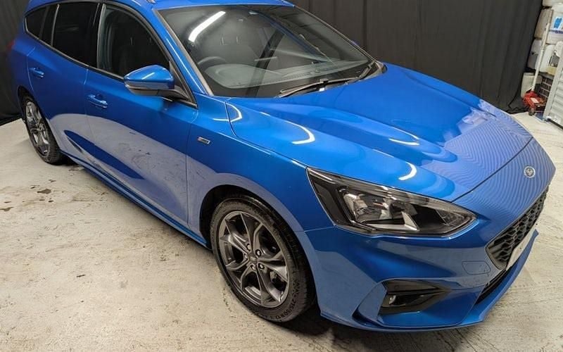 Begagnad Ford Focus ST-Line 155 HK (114 kW) 2021 Blå Kombi