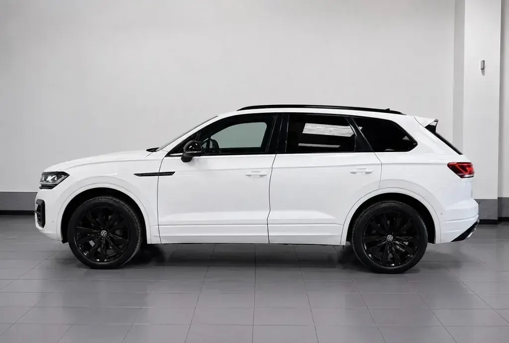 Used VW Touareg R-line 231 HP (169 kW) 2018 White SUV