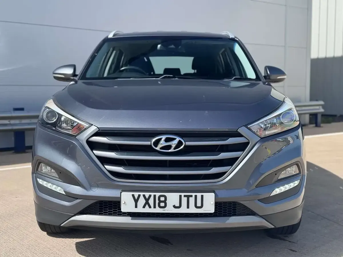 Used Hyundai Tucson SE 177 HP (130 kW) 2018 Grey SUV