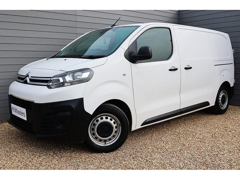 Used Citroën Dispatch 2018 White MPV