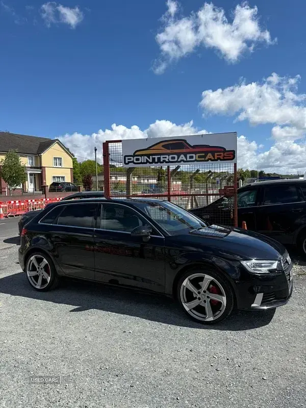 Usado Audi A3 Sport 150 HP (110 kW) 2017 Preto Citadino