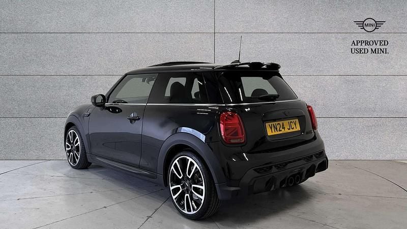 Used Mini Cooper S Hatch 176 HP (129 kW) 2024 Black Hatchback