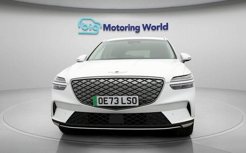 Used Genesis GV70 Sport 360 kW (490 HP) 2023 White SUV