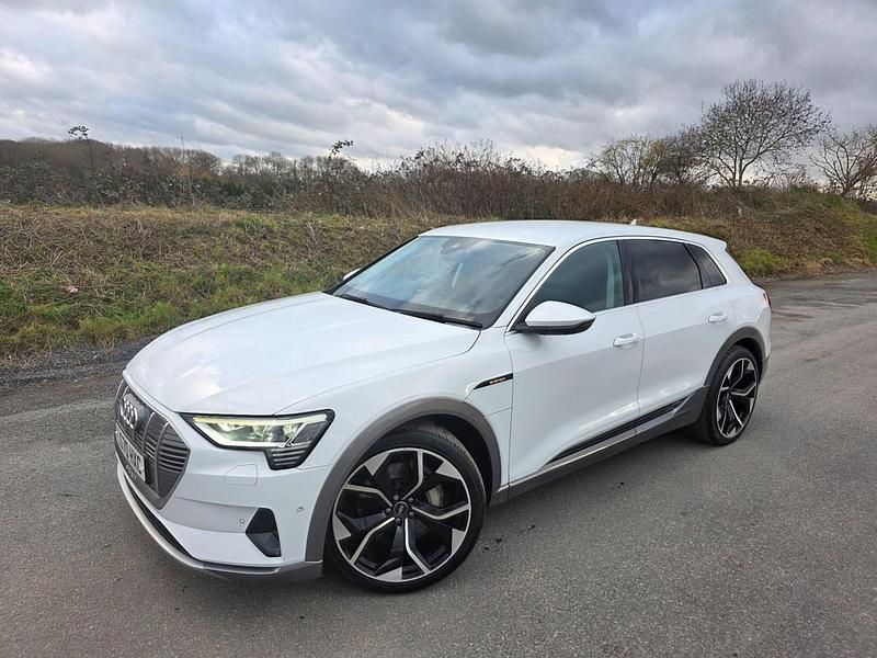 Used Audi e-tron Advanced 230 kW (313 HP) 2020 White SUV