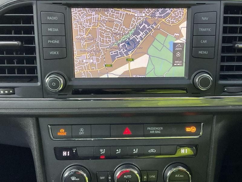 Used Seat Leon FR 150 HP (110 kW) 2016 Blue Hatchback