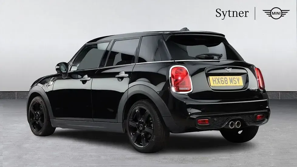 Used Mini Cooper S Hatch 189 HP (139 kW) 2018 Black Hatchback