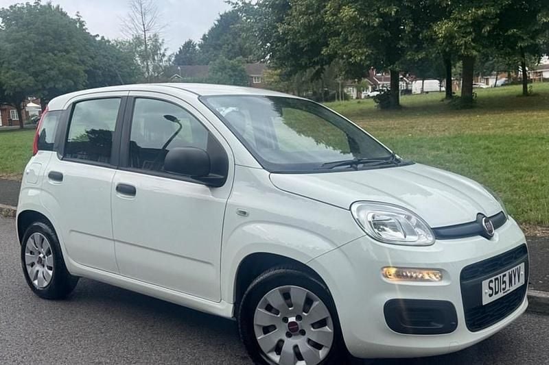 White Used 2015 Fiat Panda Pop Hatchback | £3,750 (Good price) - Image 1/1