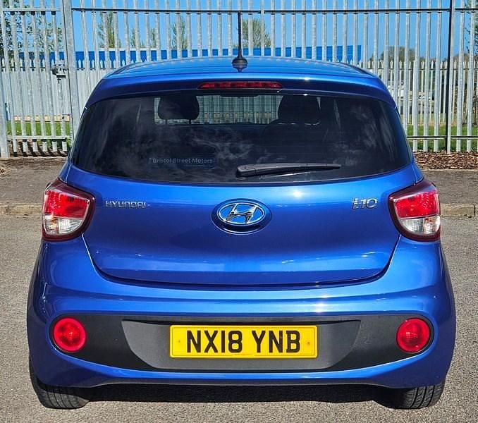 Used Mazda 2 66 HP (48 kW) 2018 Blue Hatchback