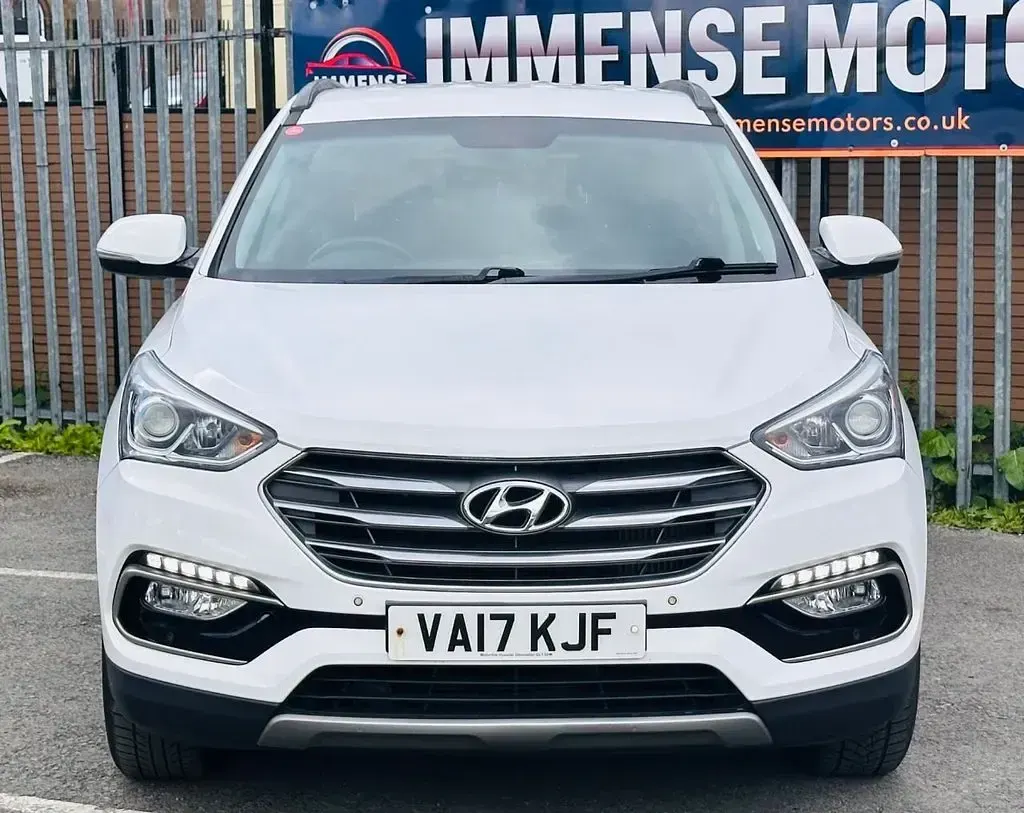 Used Hyundai Santa Fe Premium 200 HP (147 kW) 2017 White SUV