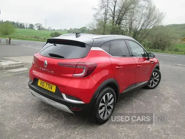 Begagnad Renault Captur Version S 2020 Röd SUV