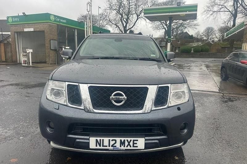 Used Nissan Pathfinder Tekna 2012 Grey SUV