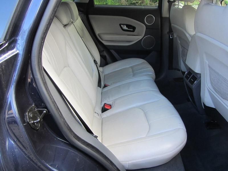 Used Land Rover Range Rover evoque SE 150 HP (110 kW) 2017 Blue Estate