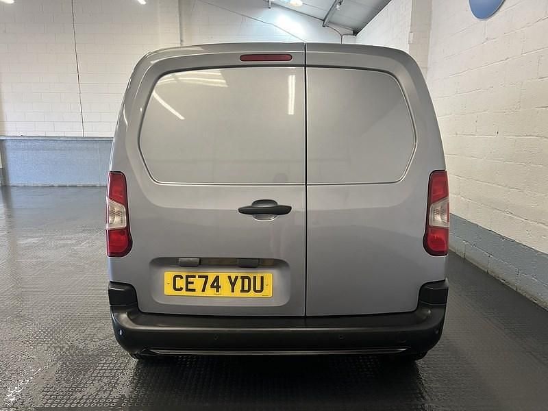 Used Peugeot Partner 131 HP (96 kW) 2024 Grey MPV