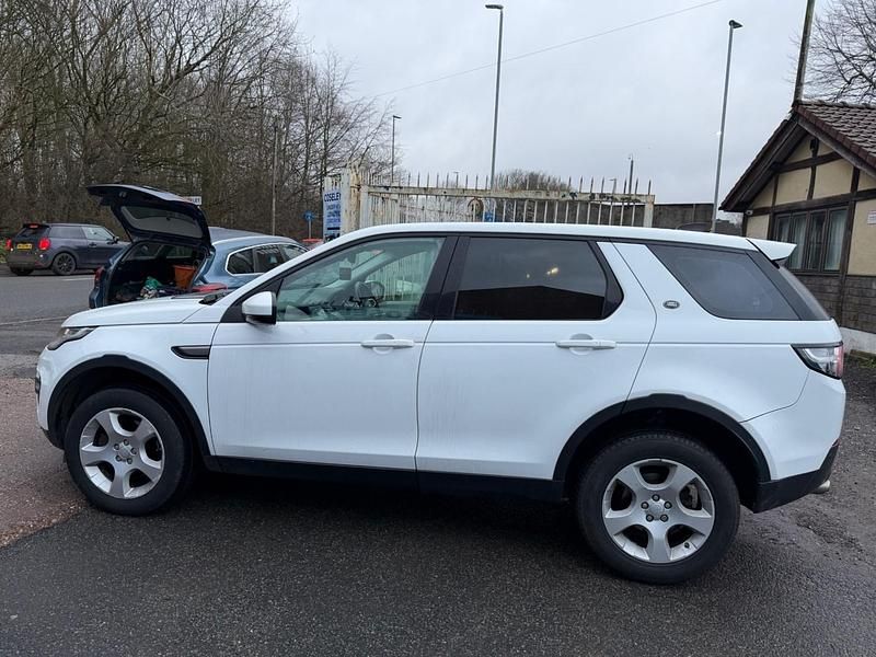 Used Land Rover Discovery Sport SE 2016 White SUV